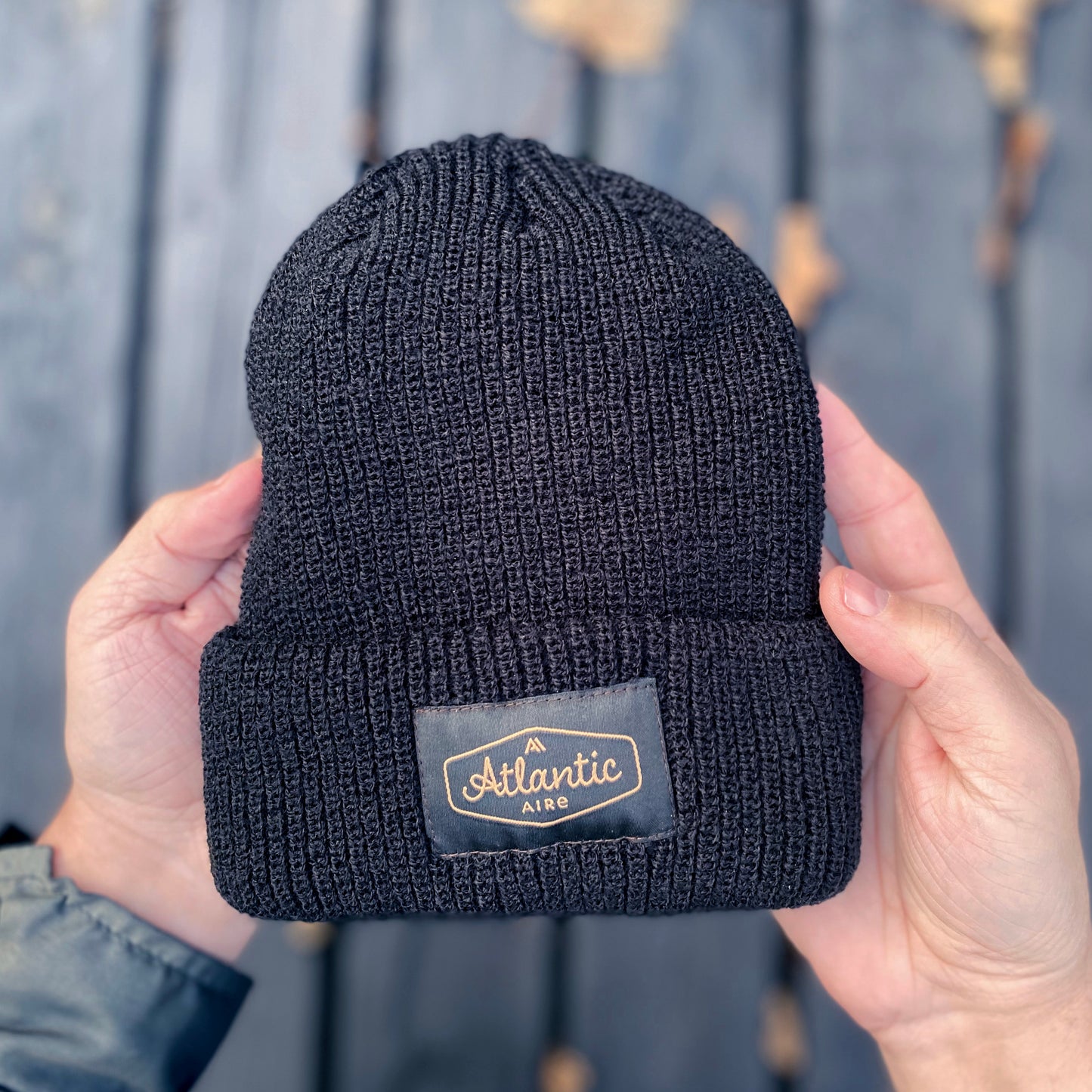 ATLANTIC AIRE patch beanie